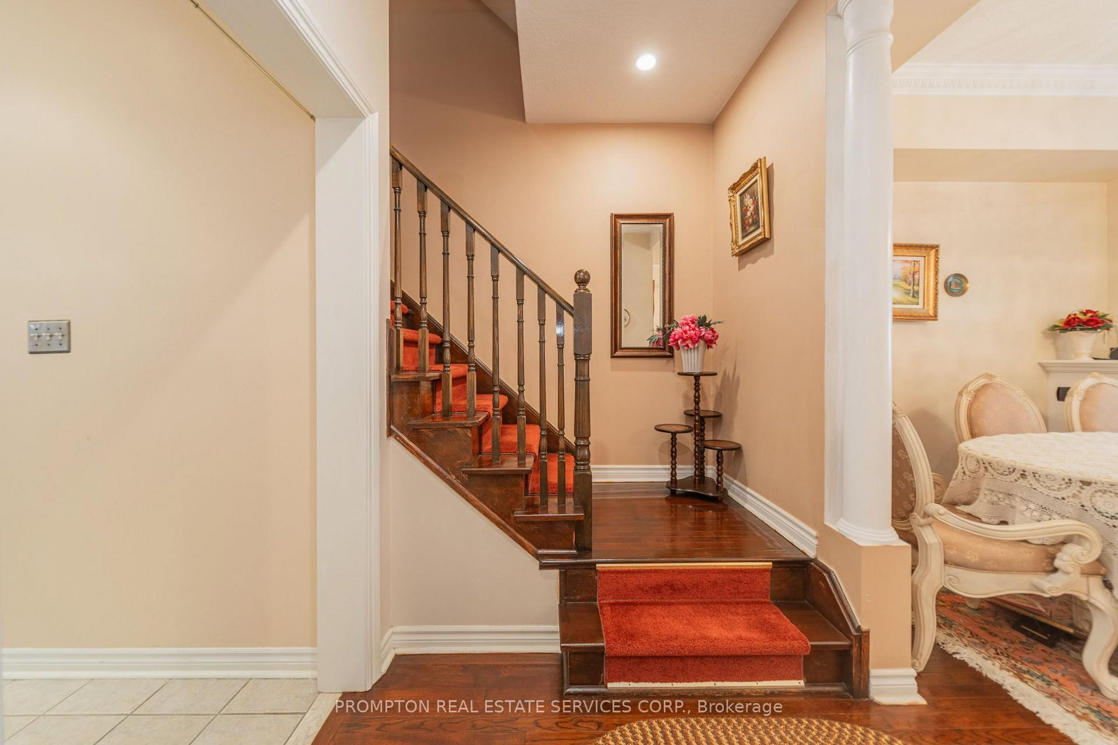 25 Routliffe Lane • Toronto, ON photo 8