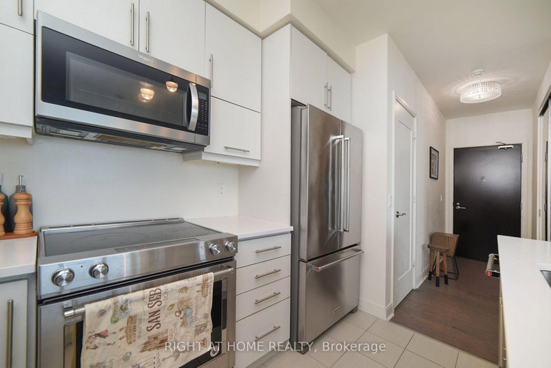 825 Church St photo 4