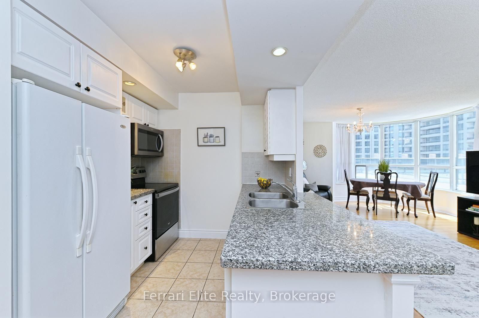 10 Northtown Way • #405 • Toronto, ON photo 15
