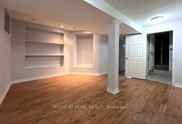 77 St Germain Avenue • Toronto, ON photo 21