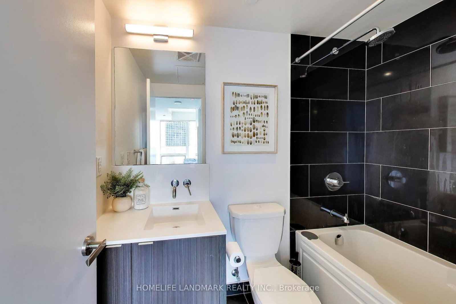 88 Harbour Street • #2410 • Toronto, ON photo 21