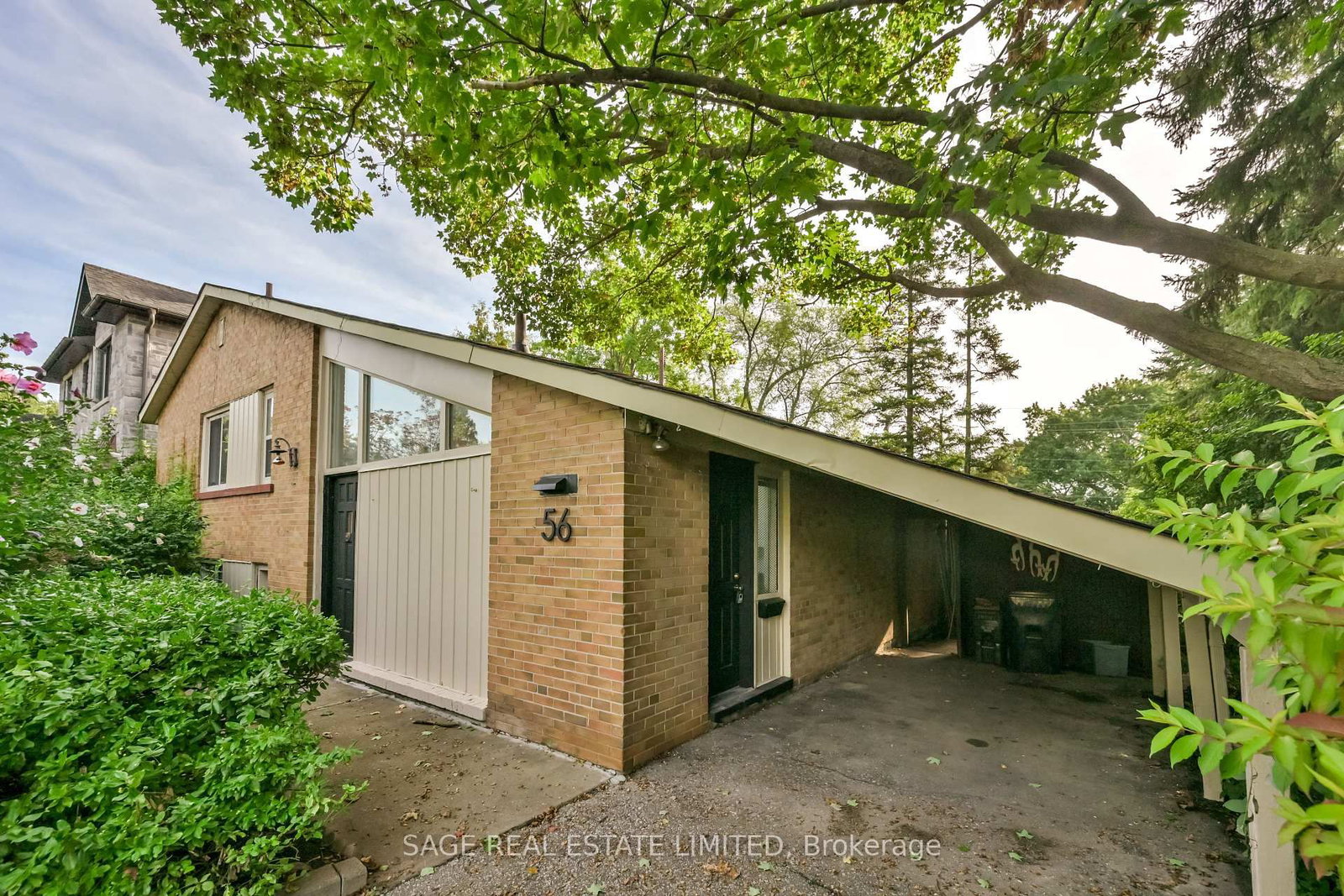 56 Grangemill Crescent • Toronto, ON photo 12
