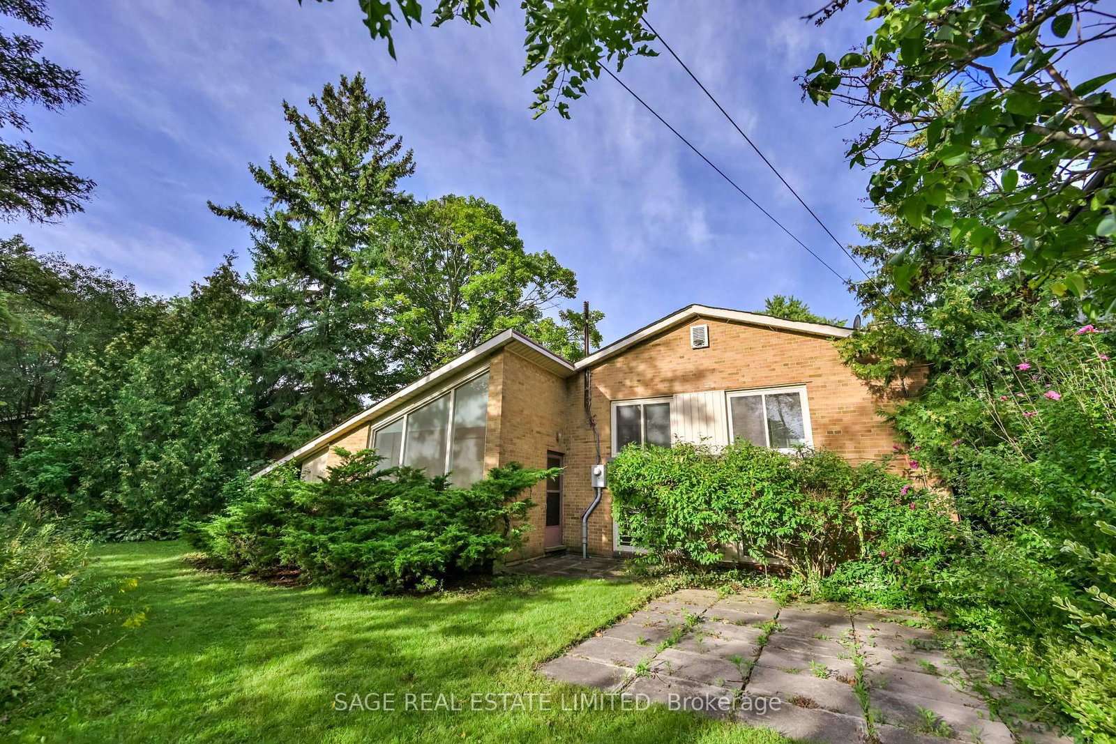 56 Grangemill Crescent • Toronto, ON photo 41