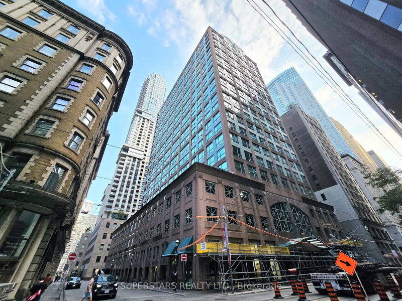 1712 - 7 King Street E
