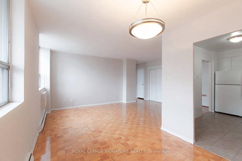 601 - 525 Eglinton Avenue E