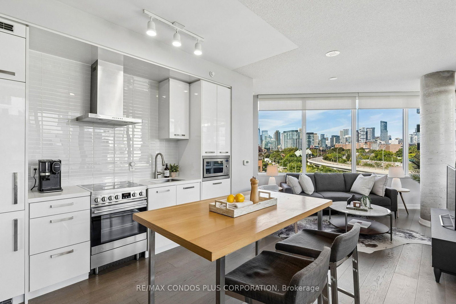 120 Bayview Avenue • #N405 • Toronto, ON photo 2