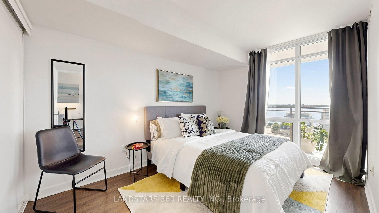 15 Fort York Boulevard • #1811 • Toronto, ON photo 10