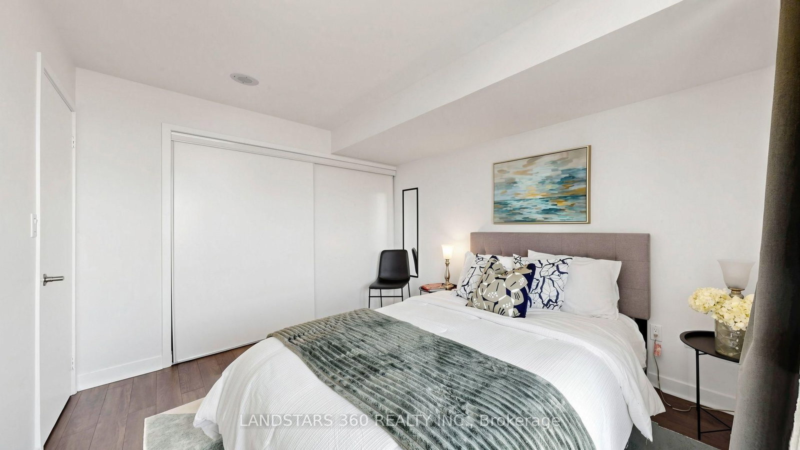 15 Fort York Boulevard • #1811 • Toronto, ON photo 11
