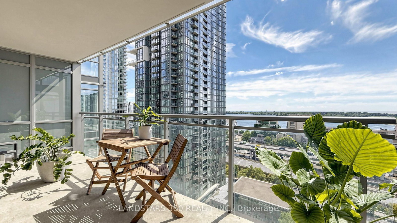 15 Fort York Boulevard • #1811 • Toronto, ON photo 12