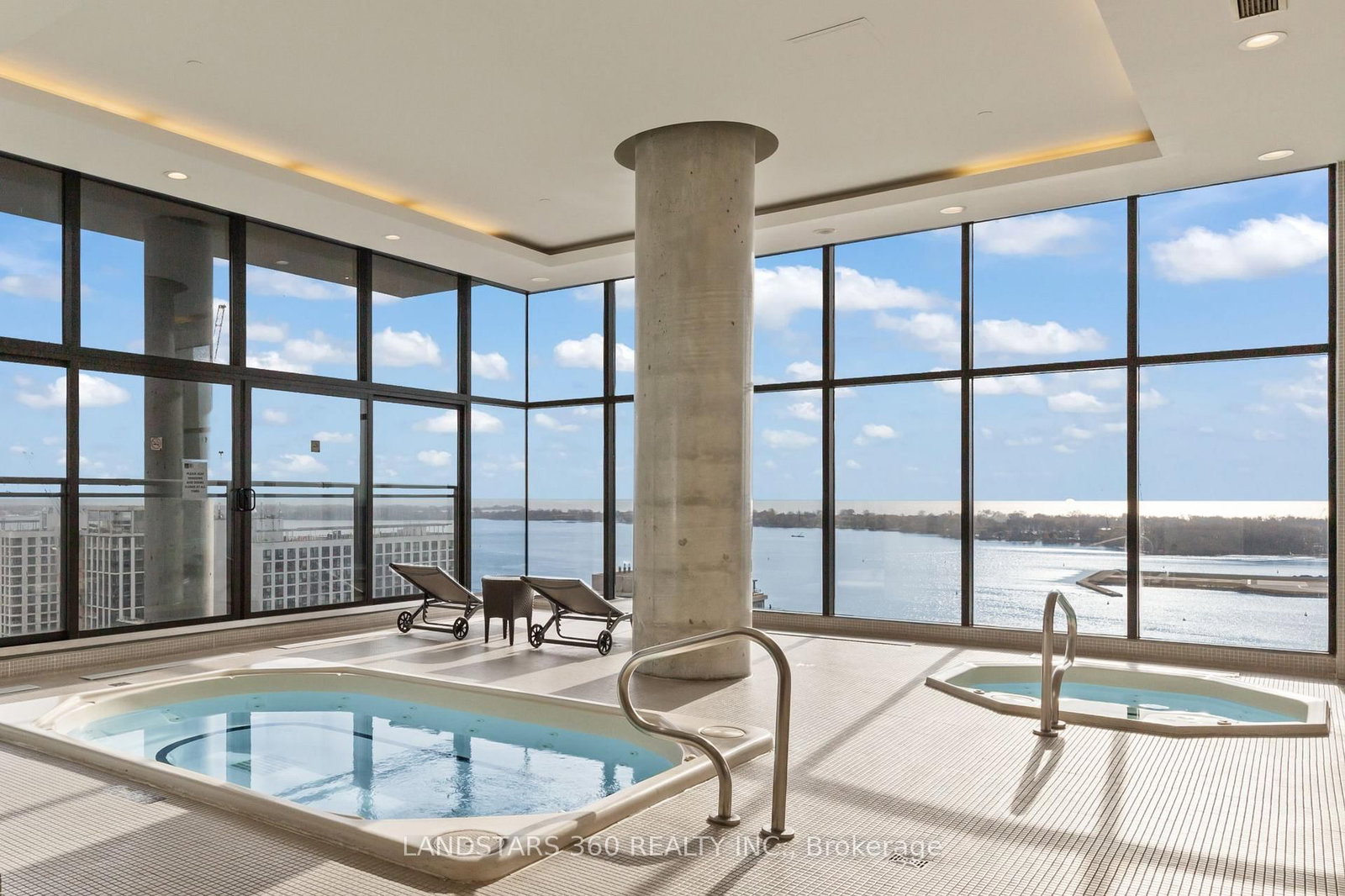15 Fort York Boulevard • #1811 • Toronto, ON photo 21