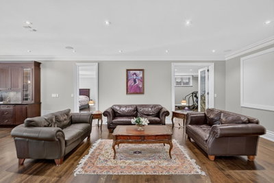 Thumbnail 37