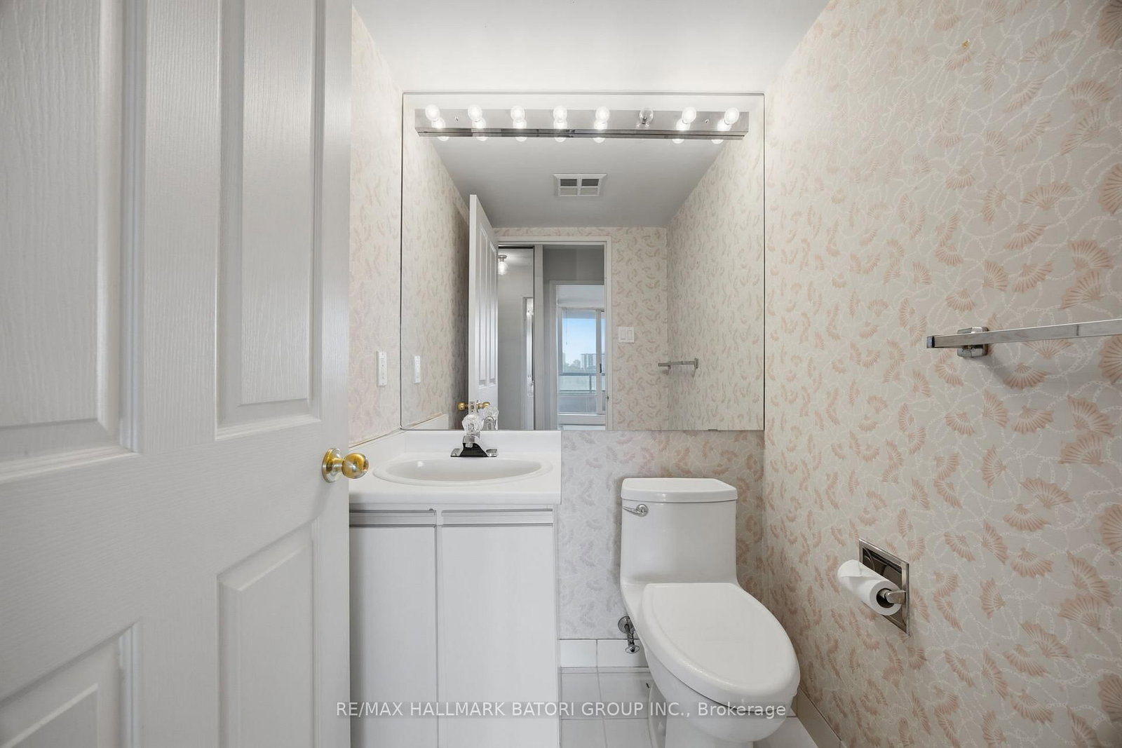 1121 Steeles Avenue W • #514 • Toronto, ON photo 17