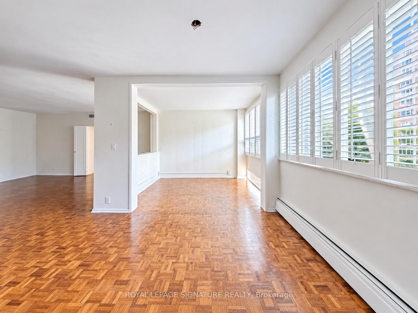 401-9 Deer Park Cres, Toronto, view 3