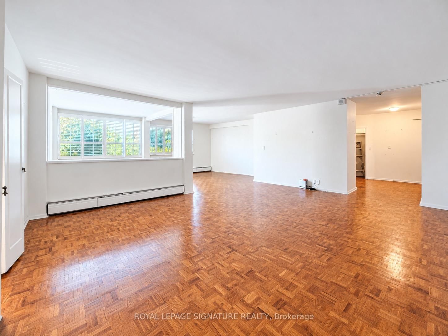 401-9 Deer Park Cres, Toronto, view 5