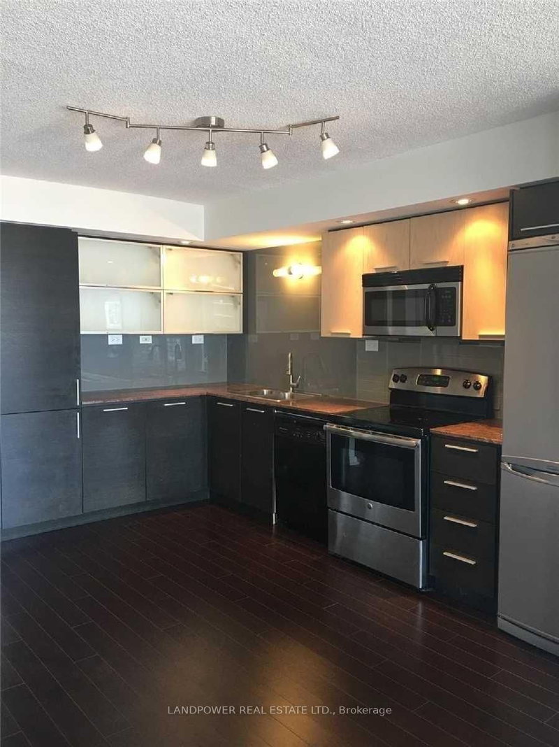 2605 - 25 Capreol Court