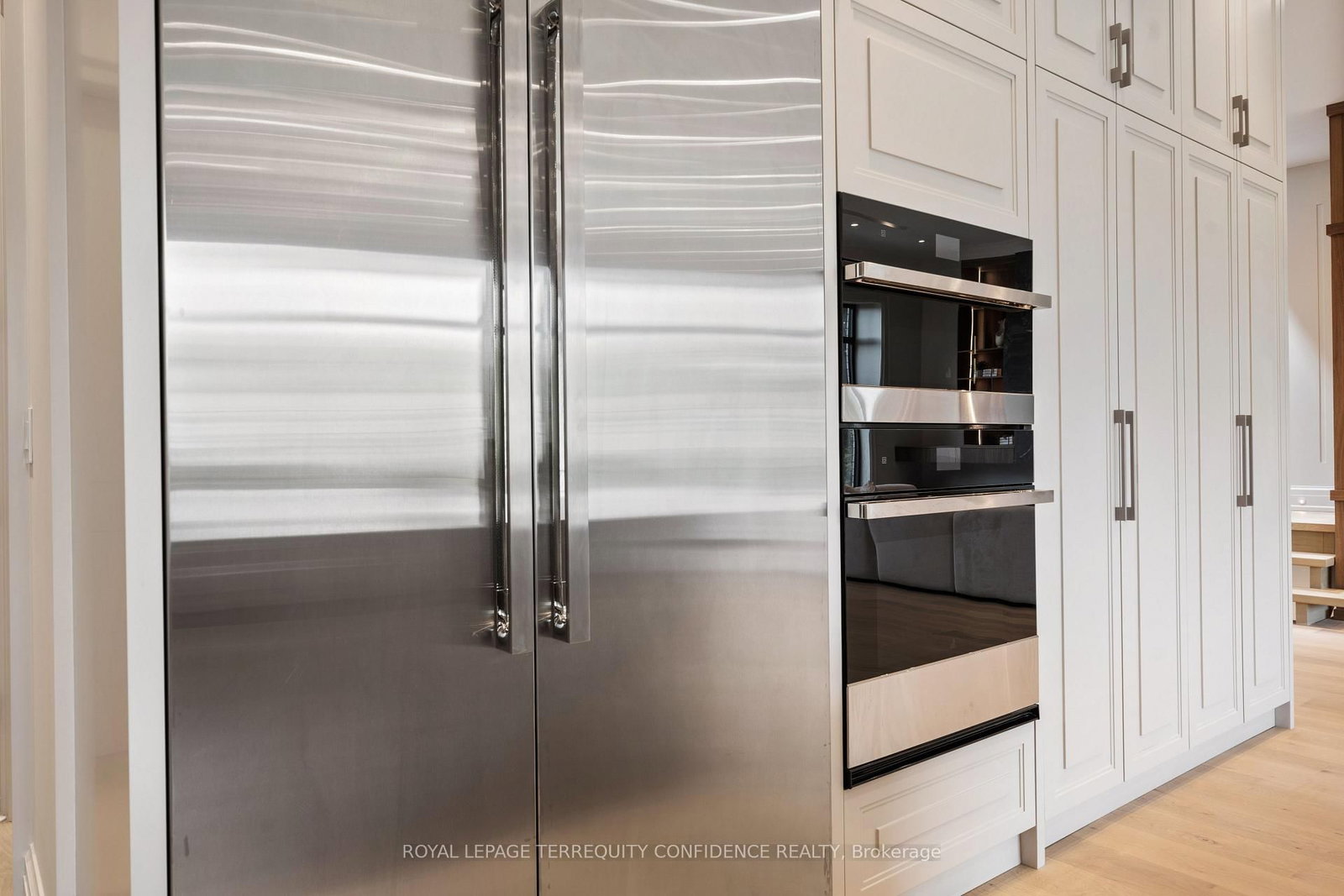 272 Horsham Avenue • Toronto, ON photo 13