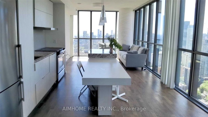 4004 - 101 Charles Street E