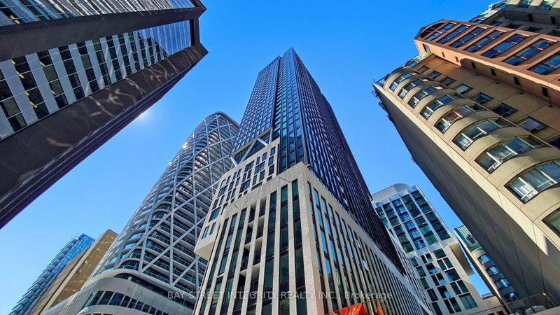 2907 - 238 Simcoe Street