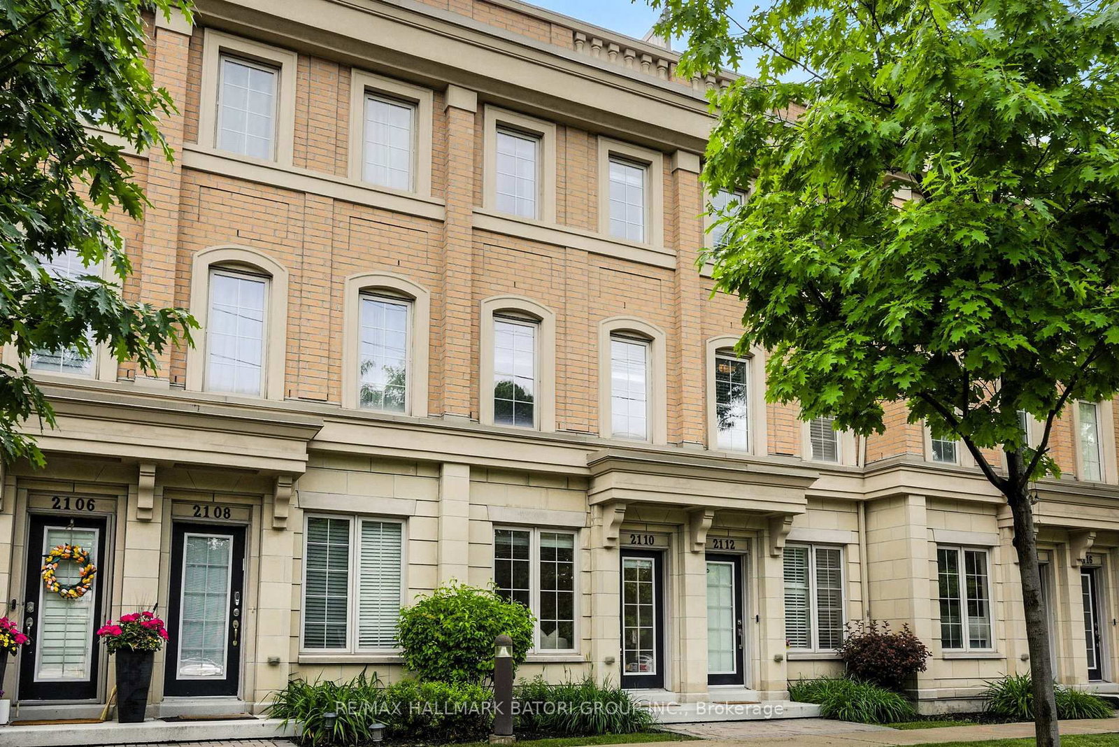 2110 Bayview Avenue • Toronto, ON photo 1