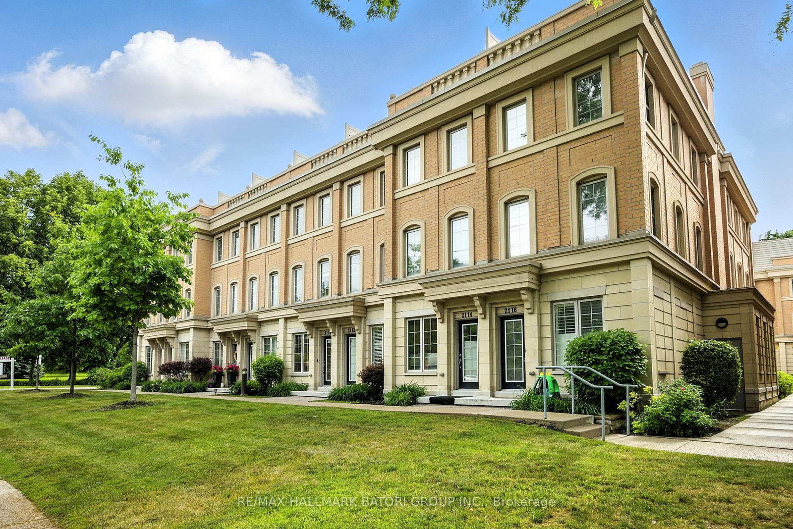 2110 Bayview Avenue • Toronto, ON photo 27