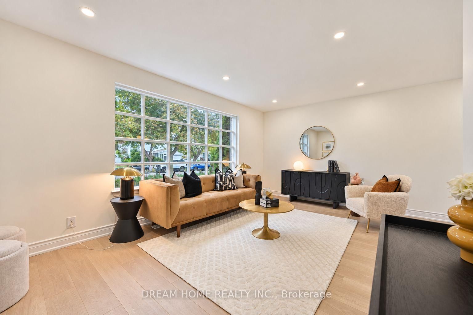 47 Clareville Crescent • Toronto, ON photo 14