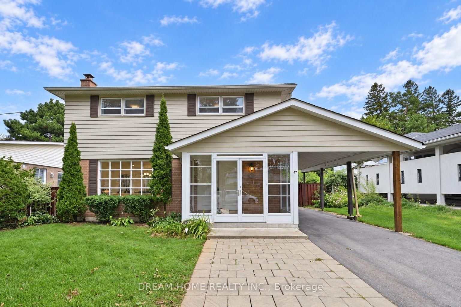 47 Clareville Crescent • Toronto, ON photo 2