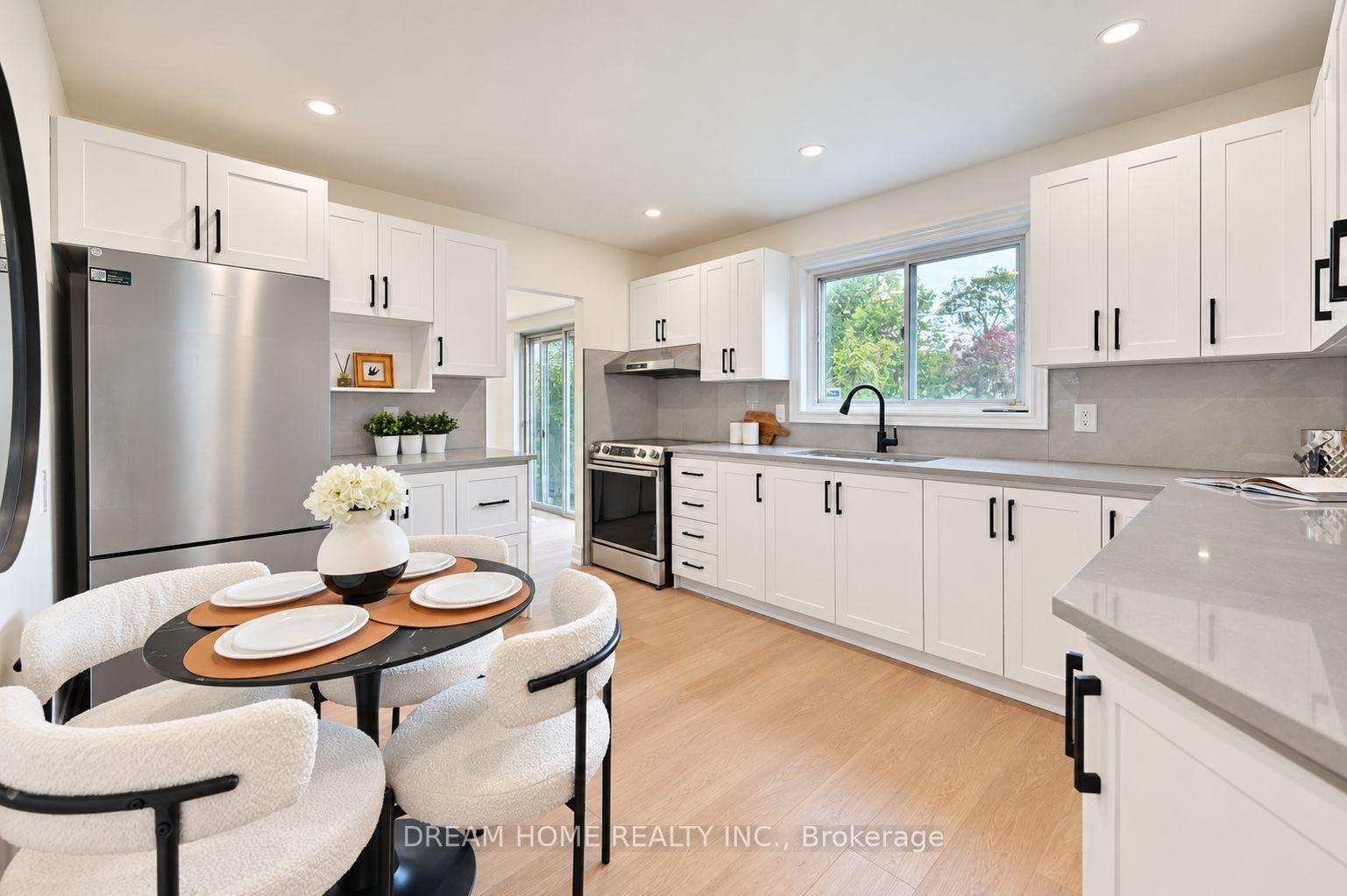 47 Clareville Crescent • Toronto, ON photo 30