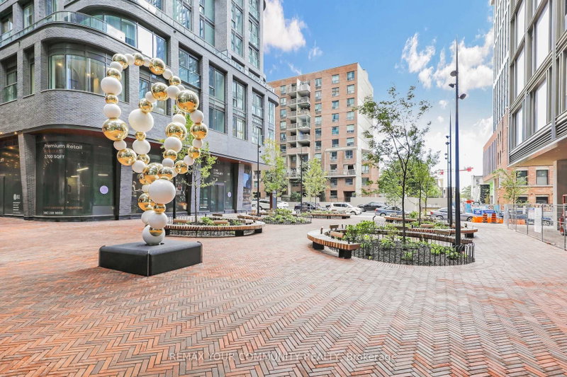 5012 - 88 Queen St. East Street
