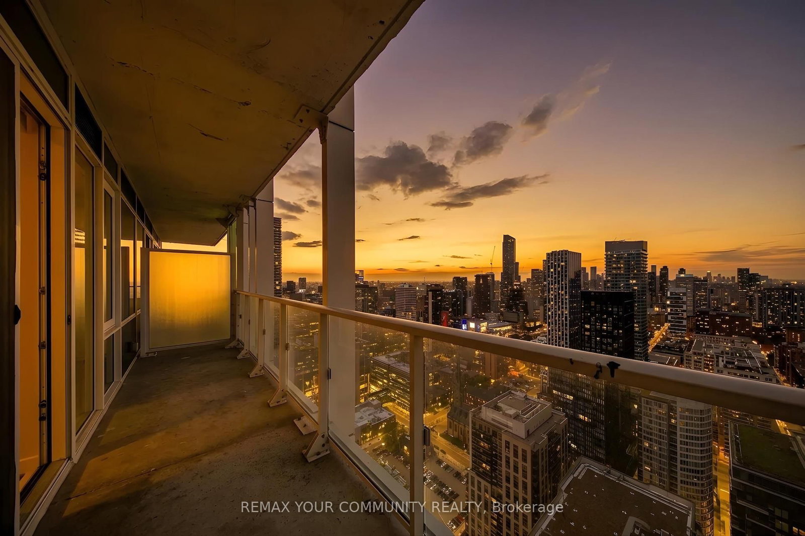 88 Queen St. East Street • #5012 • Toronto, ON photo 19