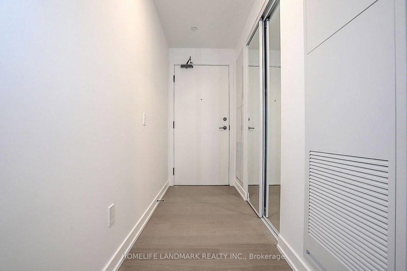 1106 - 91 Montclair Avenue
