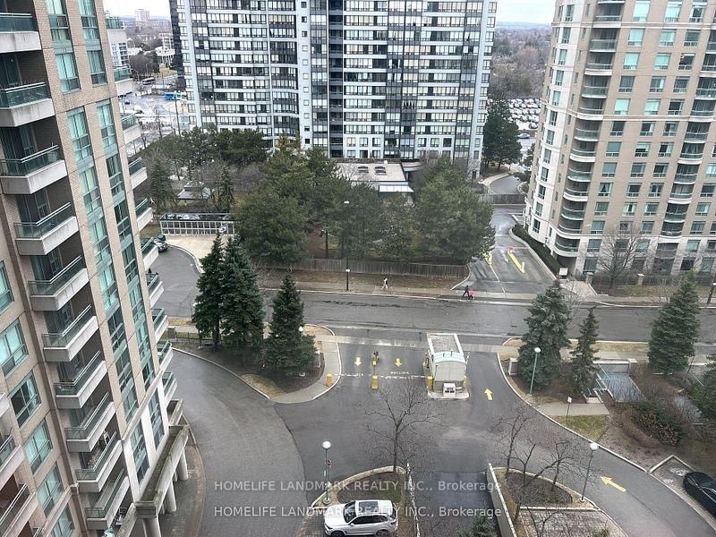 1205 - 3 Pemberton Avenue