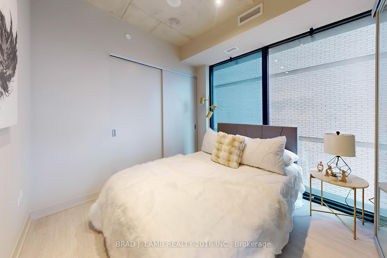 195 McCaul Street • #518 • Toronto, ON photo 24