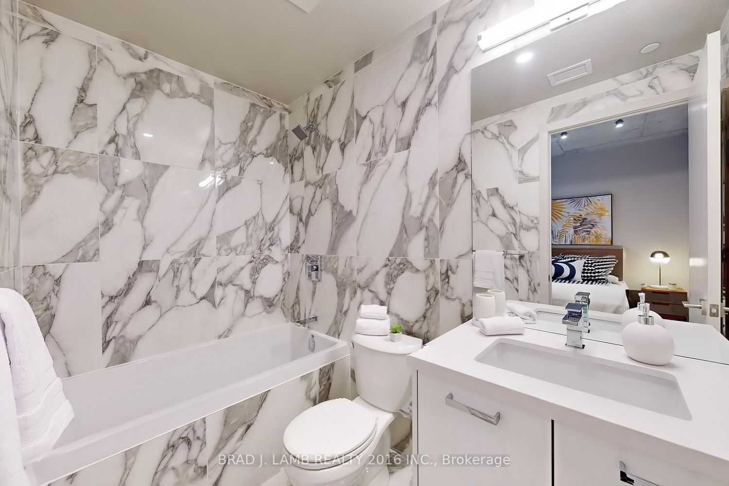 195 McCaul Street • #518 • Toronto, ON photo 33