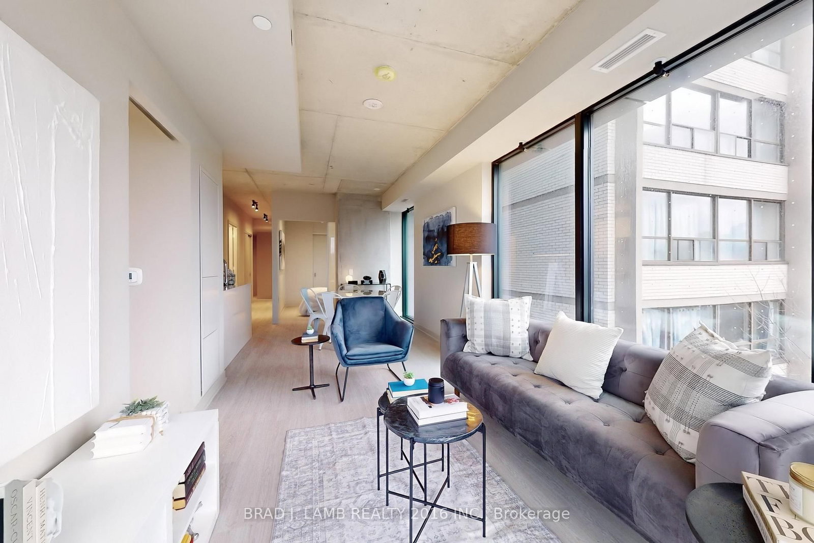 195 McCaul Street • #518 • Toronto, ON photo 4