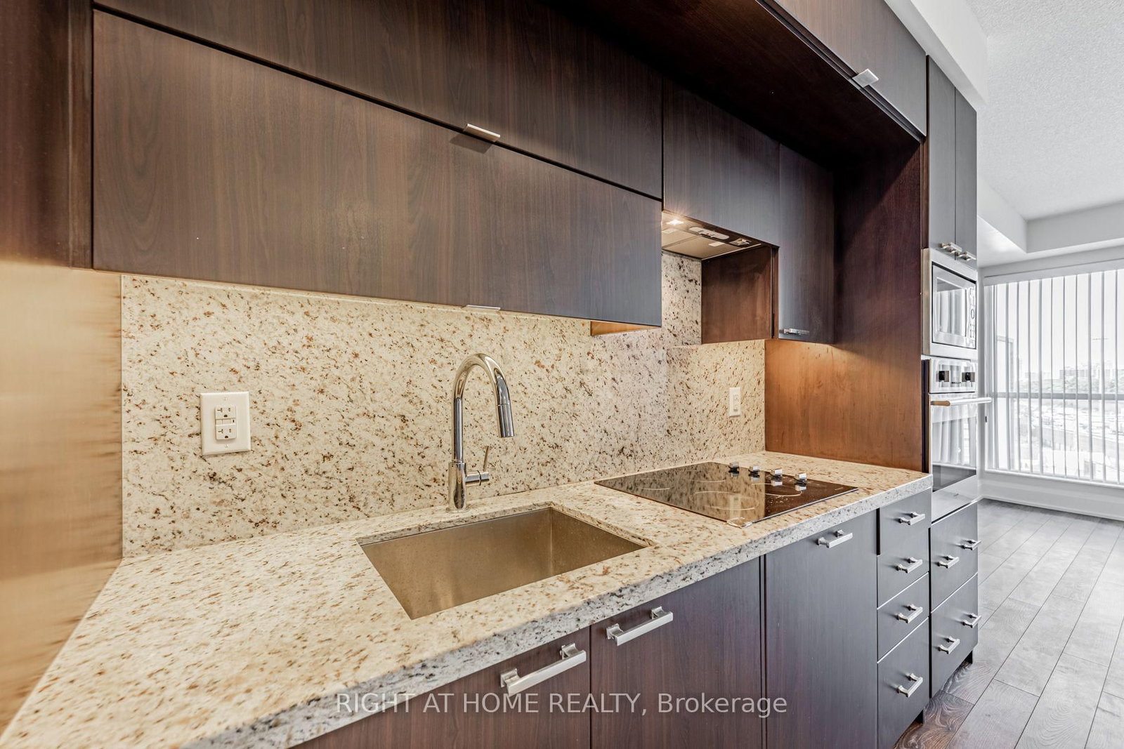 120 Harrison Garden Blvd Boulevard • #521 • Toronto, ON photo 14