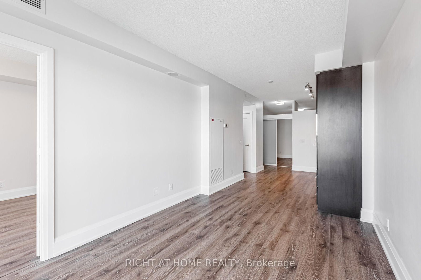 120 Harrison Garden Blvd Boulevard • #521 • Toronto, ON photo 16