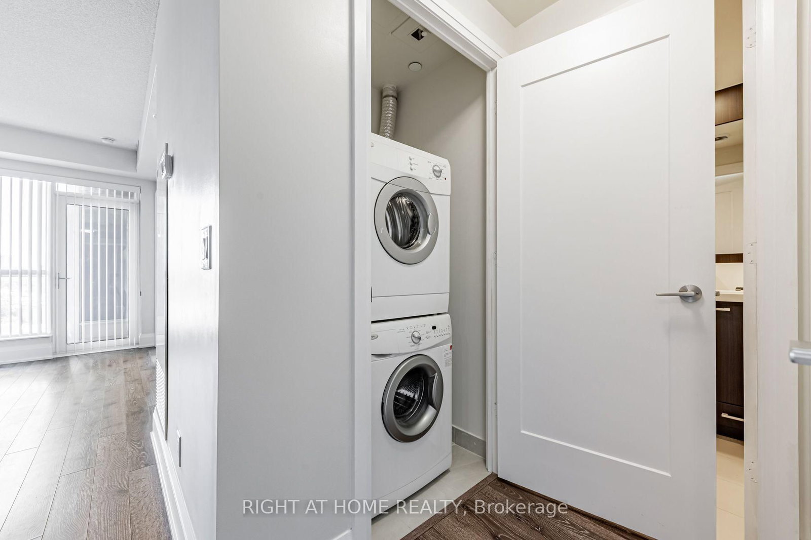 120 Harrison Garden Blvd Boulevard • #521 • Toronto, ON photo 26