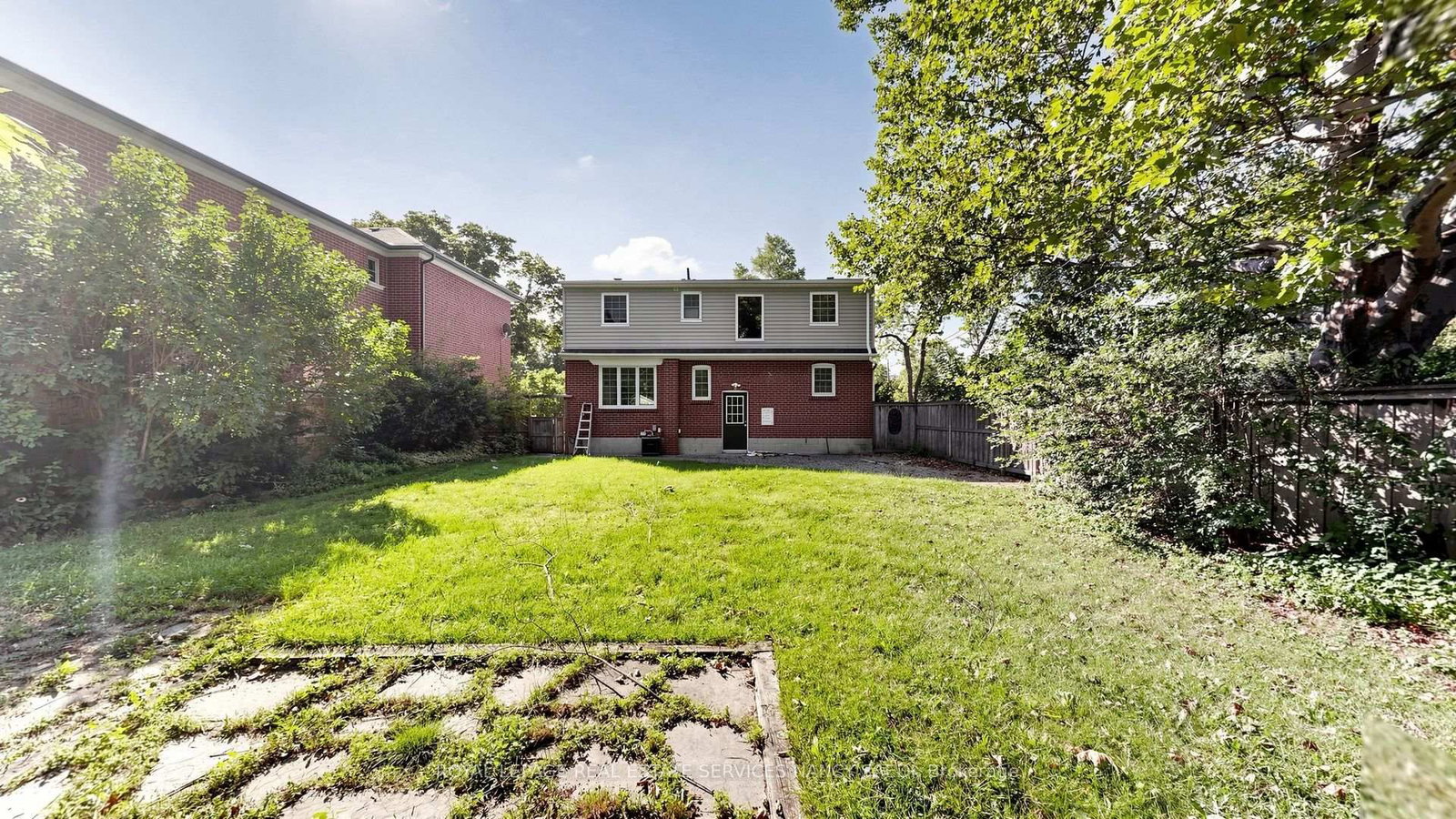 118 Anndale Drive • Toronto, ON photo 49