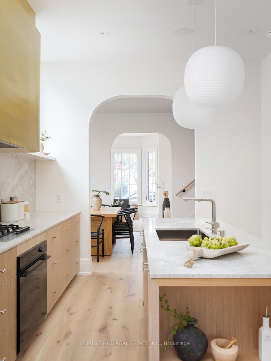61 Foxley Street • Toronto, ON photo 18