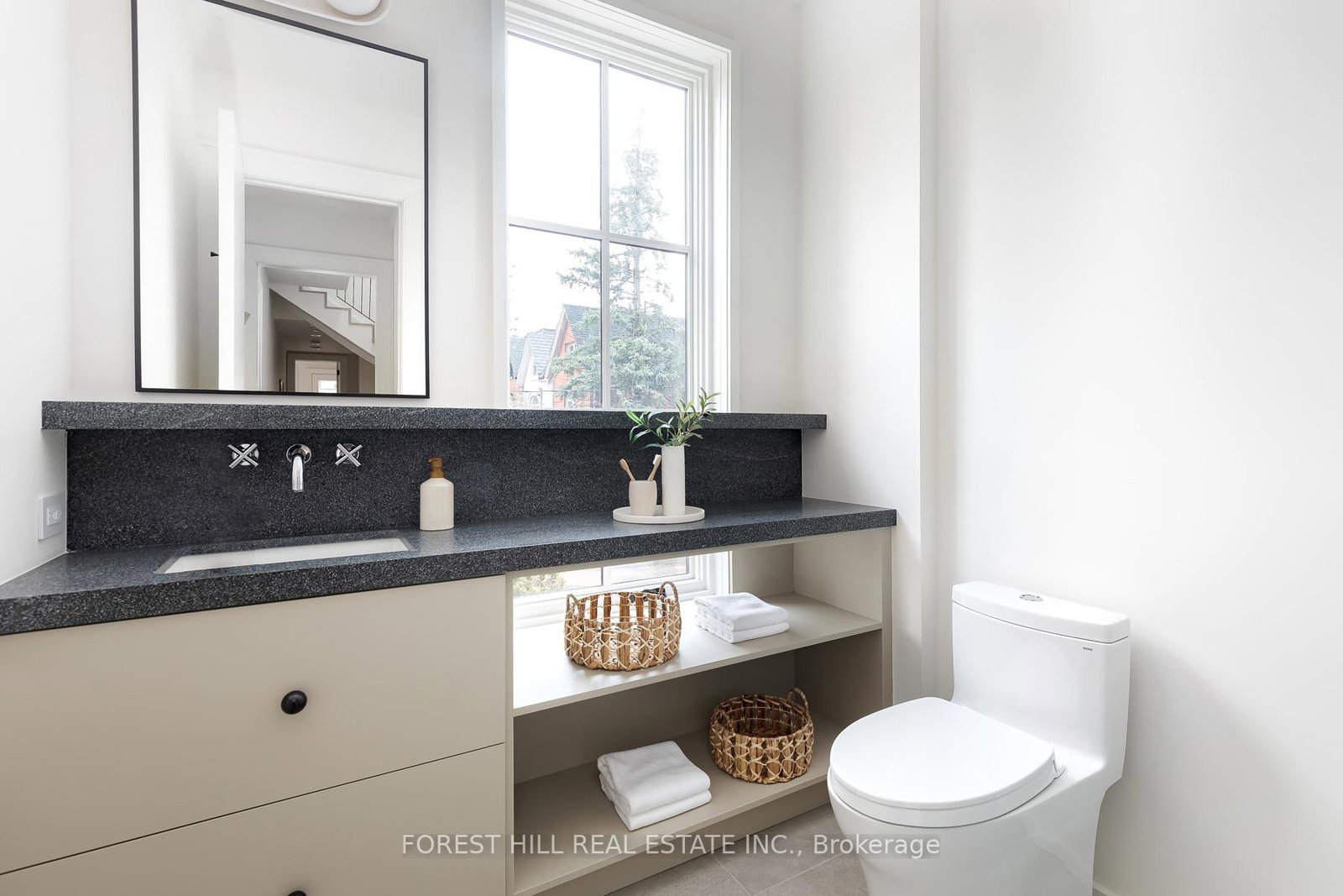 61 Foxley Street • Toronto, ON photo 34