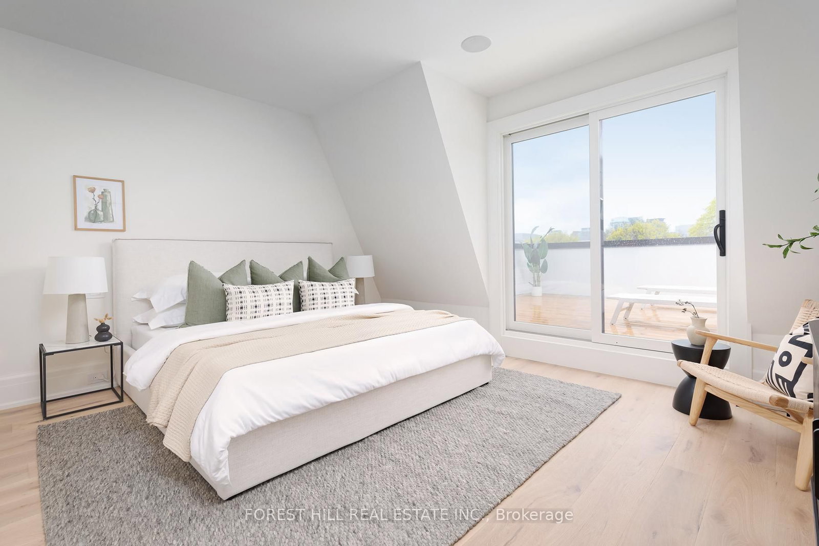 61 Foxley Street • Toronto, ON photo 37