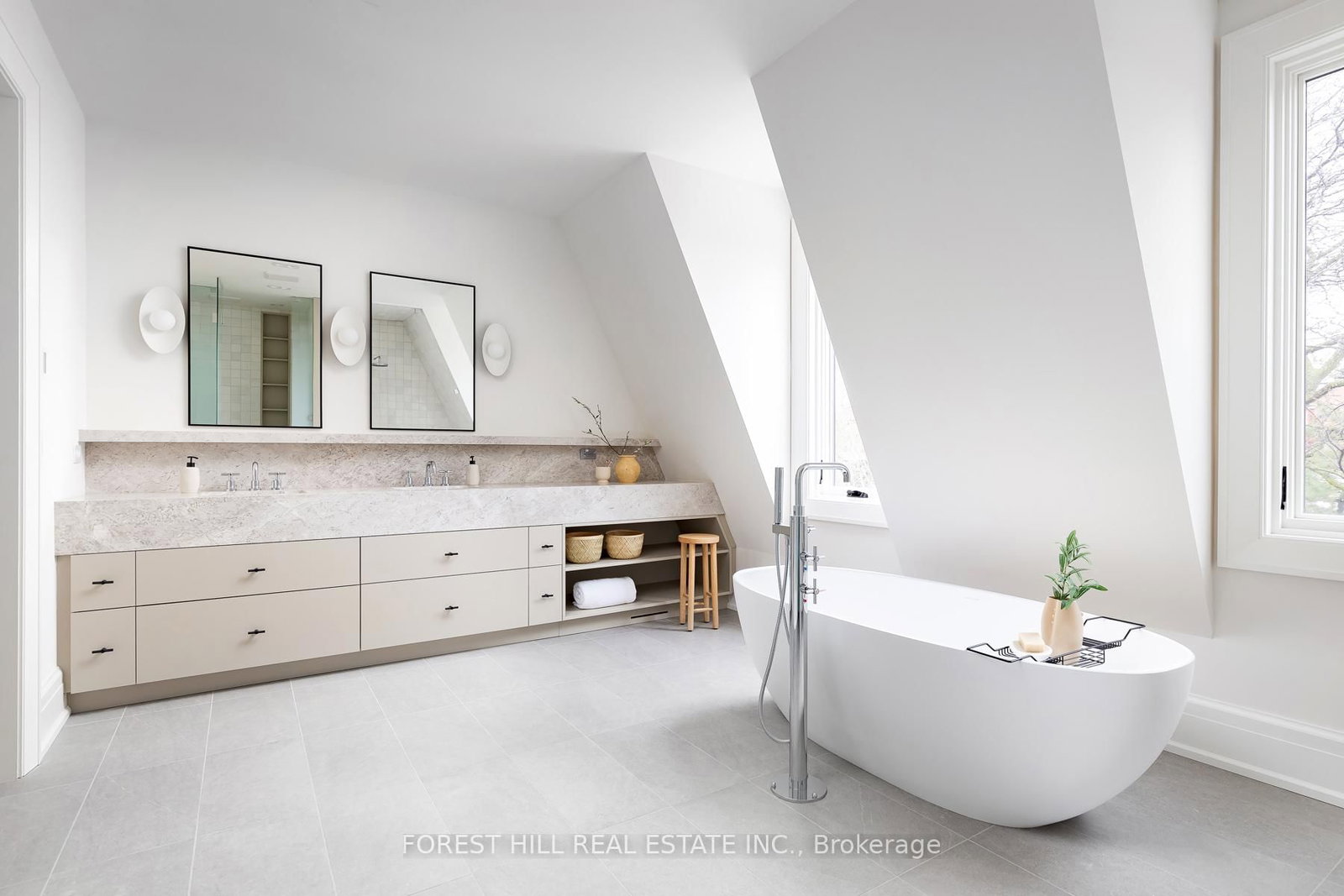 61 Foxley Street • Toronto, ON photo 41