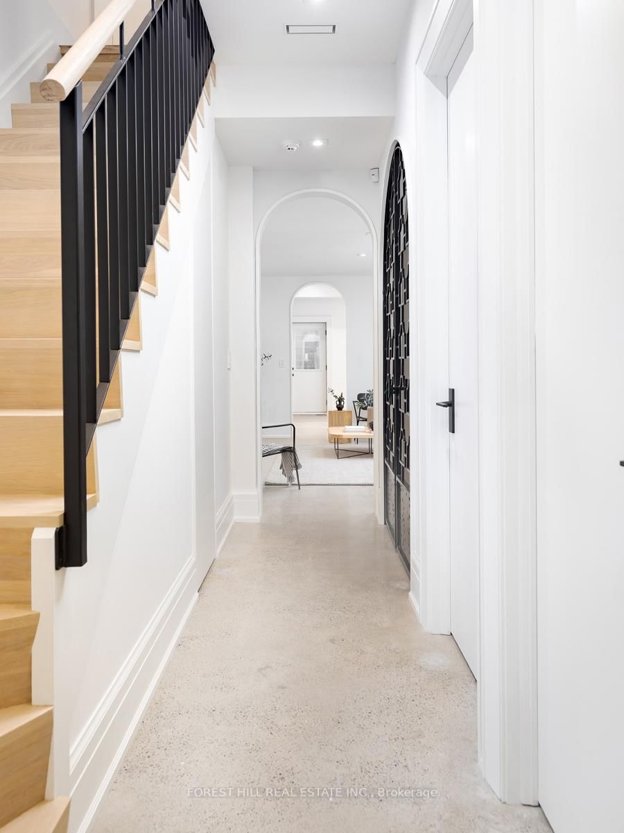 61 Foxley Street • Toronto, ON photo 44