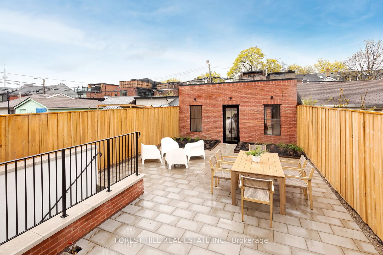 61 Foxley Street • Toronto, ON photo 48