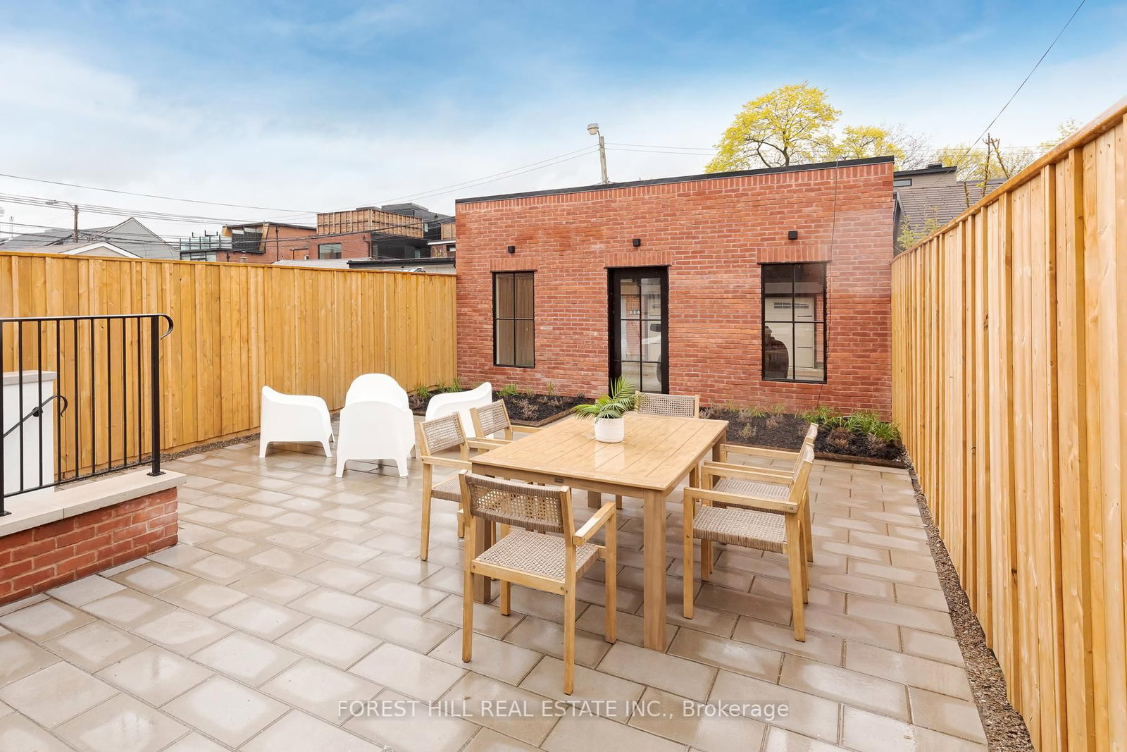 61 Foxley Street • Toronto, ON photo 49