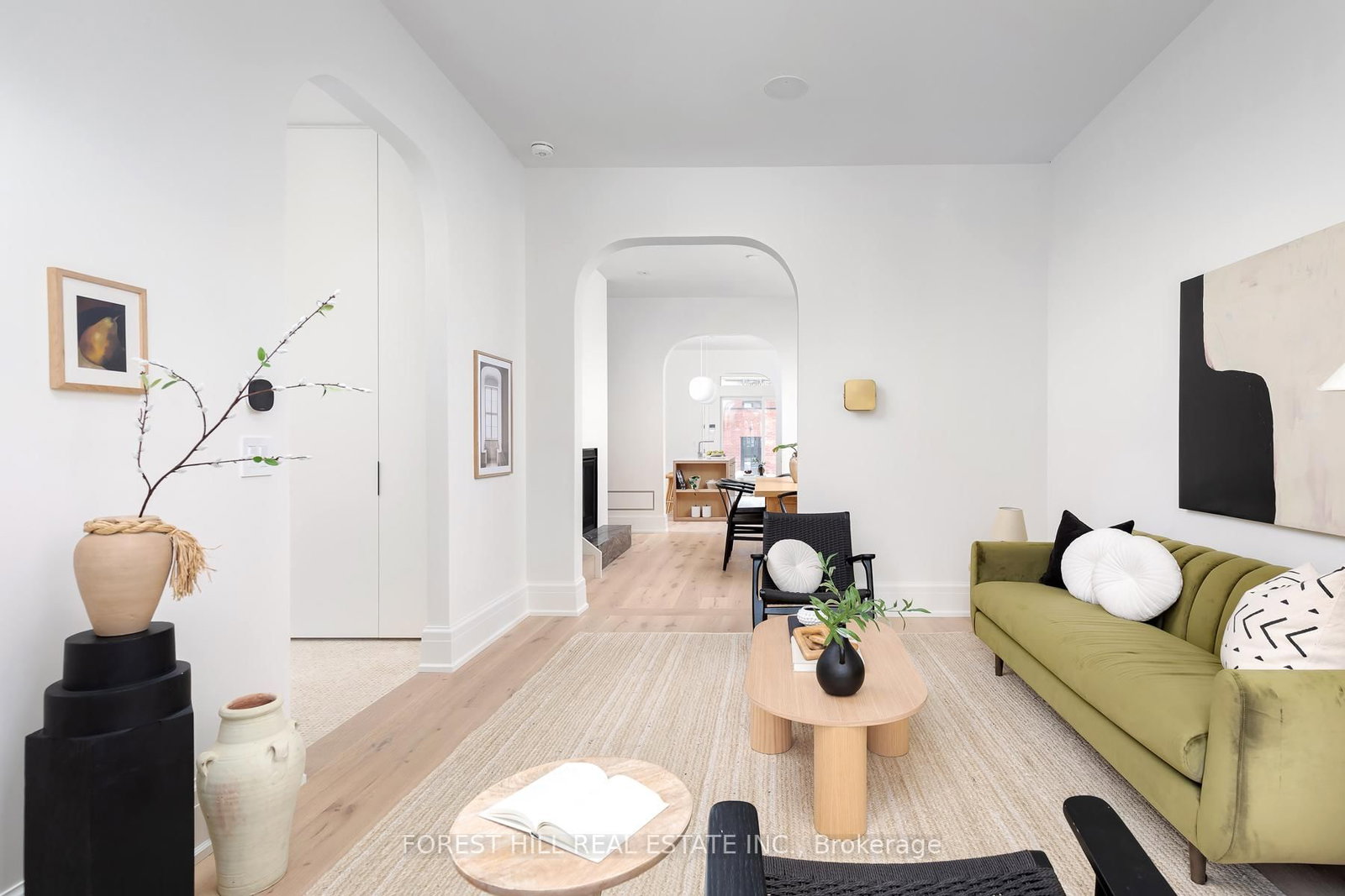 61 Foxley Street • Toronto, ON photo 8