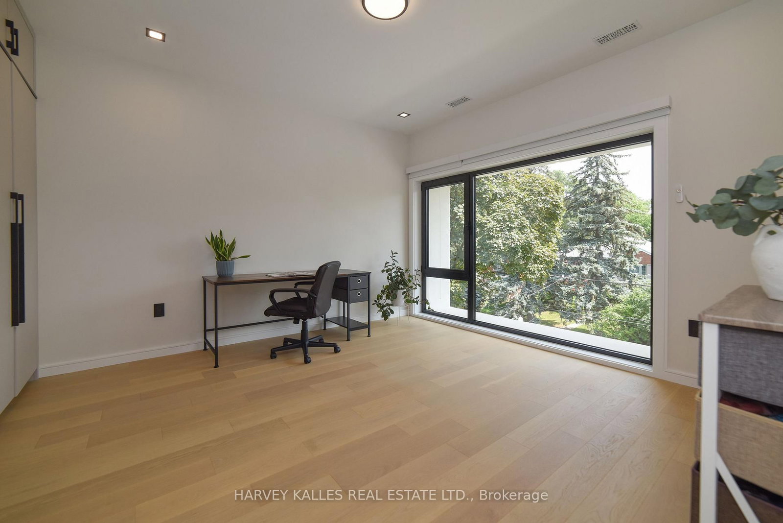 110 Mona Drive • Toronto, ON photo 37