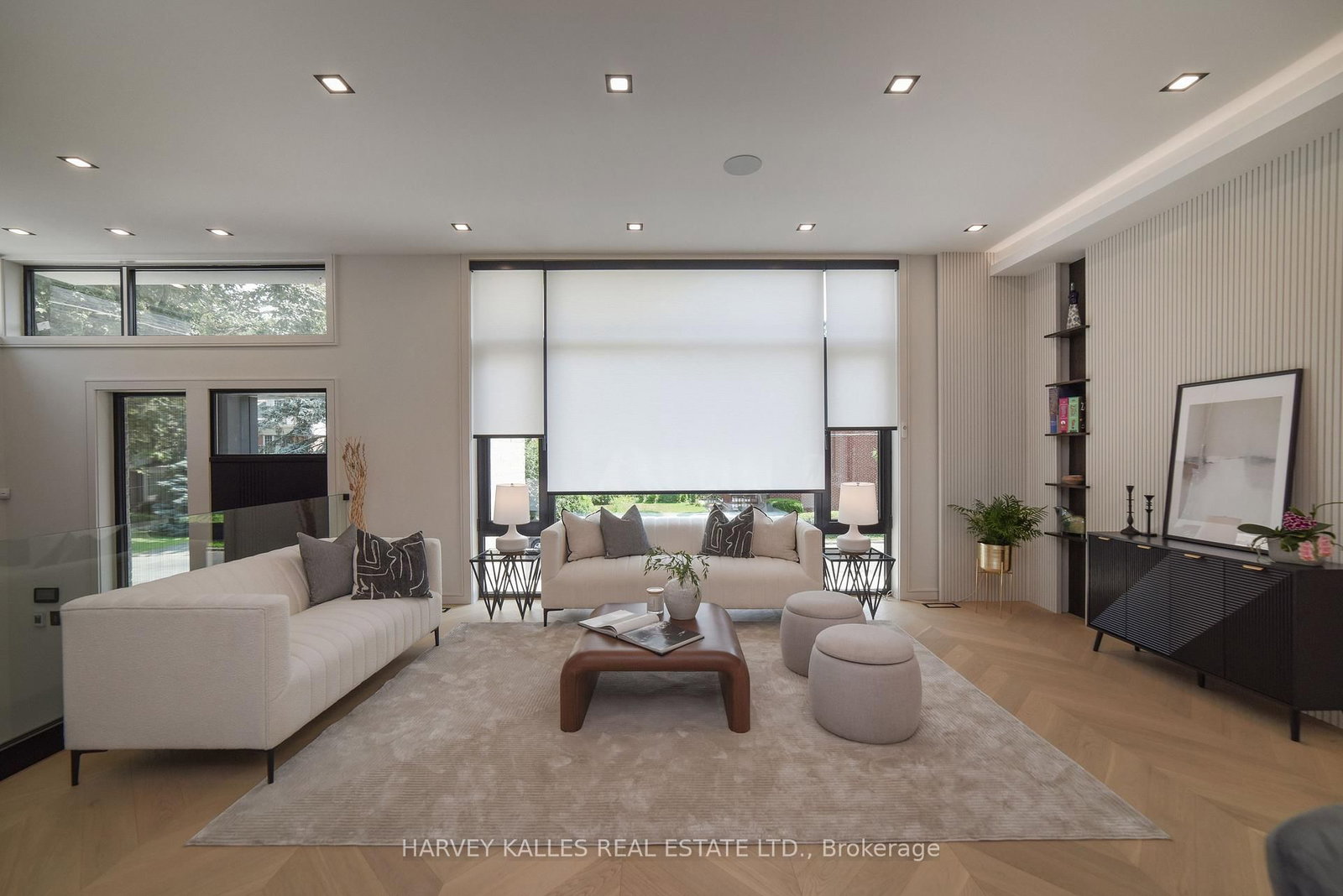 110 Mona Drive • Toronto, ON photo 8
