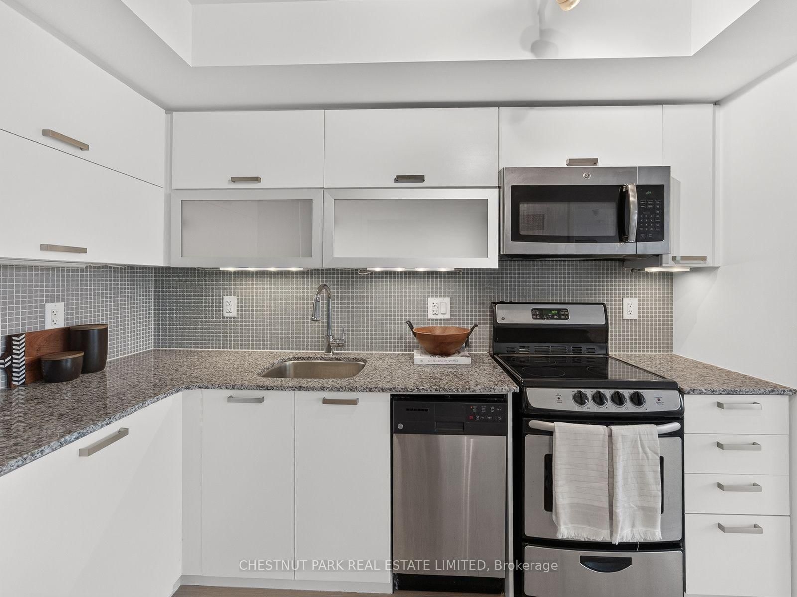 36 Lisgar Street • #2111E • Toronto, ON photo 6