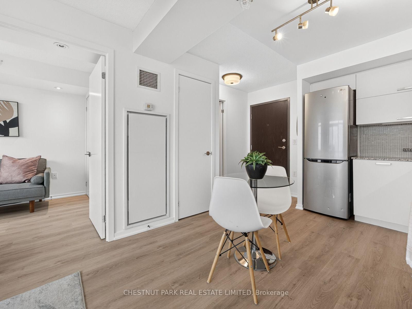 36 Lisgar Street • #2111E • Toronto, ON photo 8